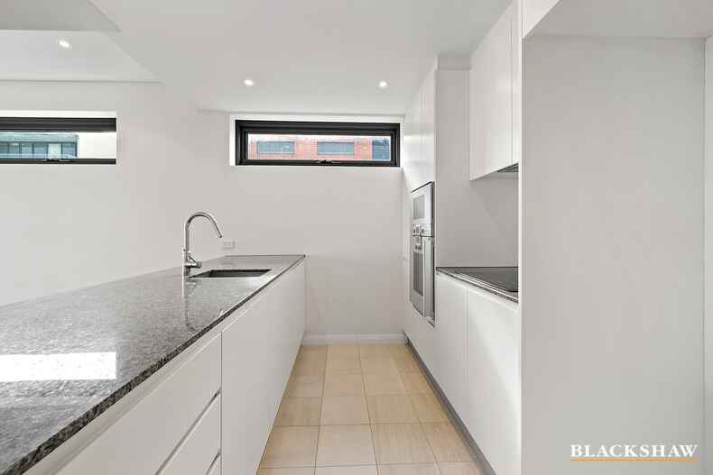 19/19 Leichhardt Street Kingston