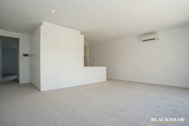 10/50 Lowanna Street Braddon