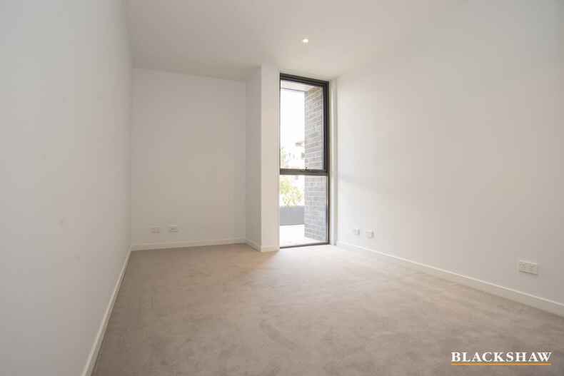 10/50 Lowanna Street Braddon