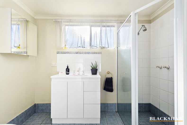 6 Cordeaux Street Duffy