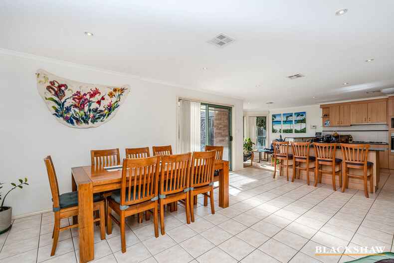 30 Ebeling Court Nicholls