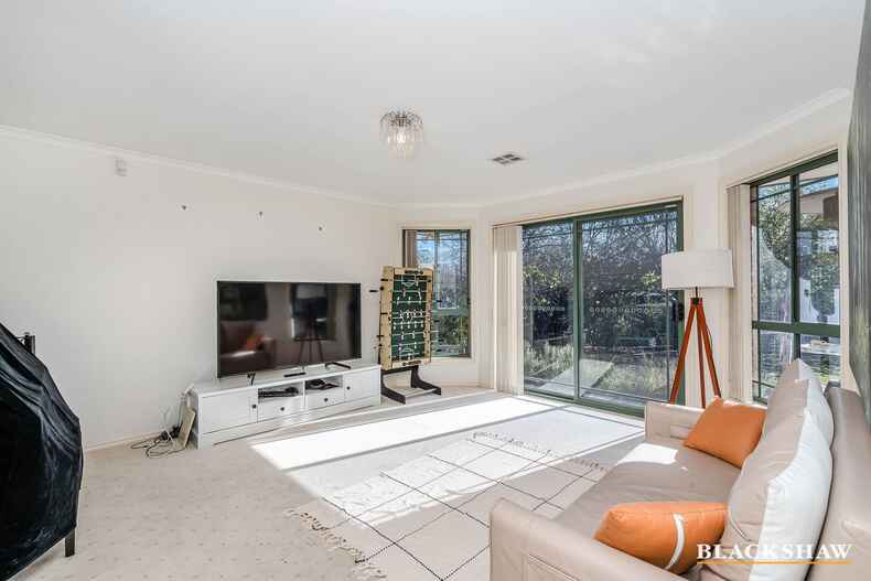 30 Ebeling Court Nicholls