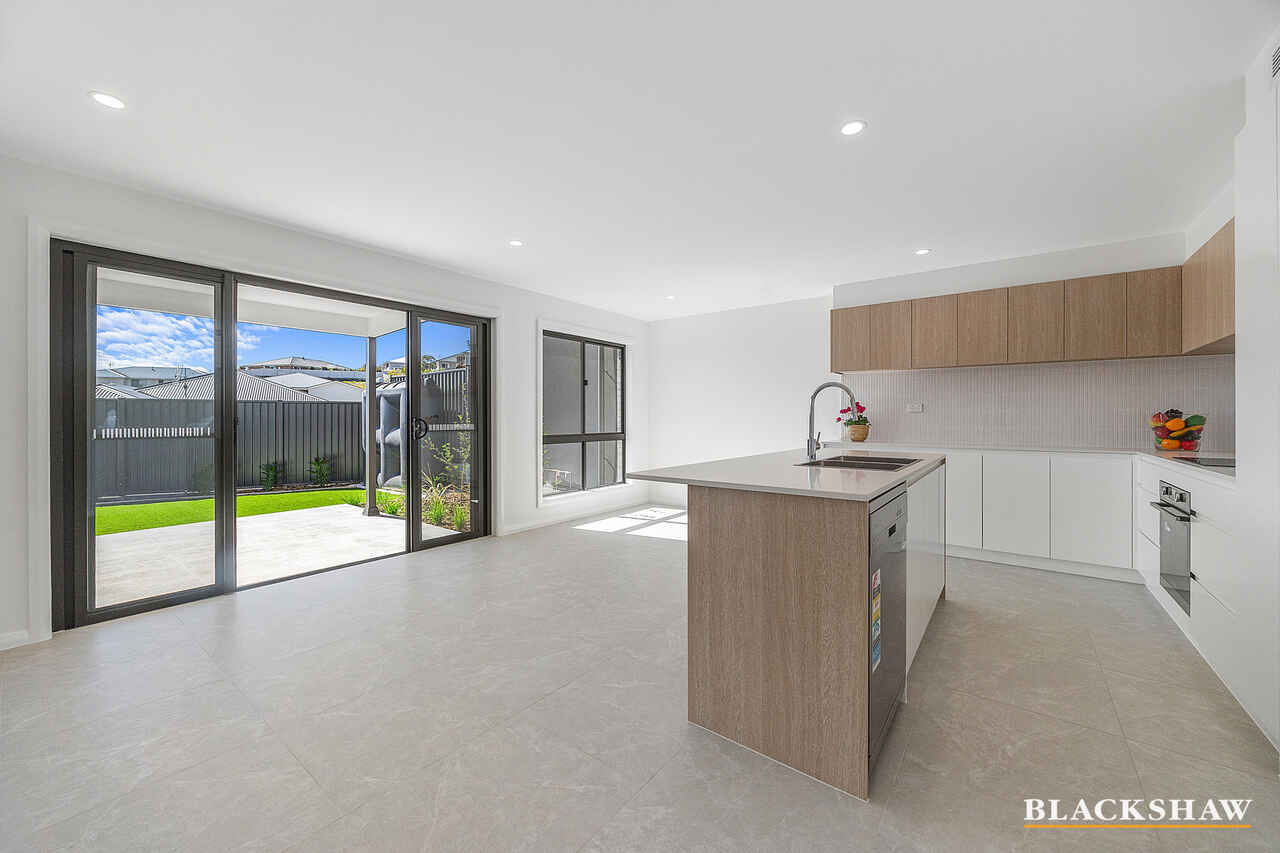 3/4 Brooke Way Sunshine Bay