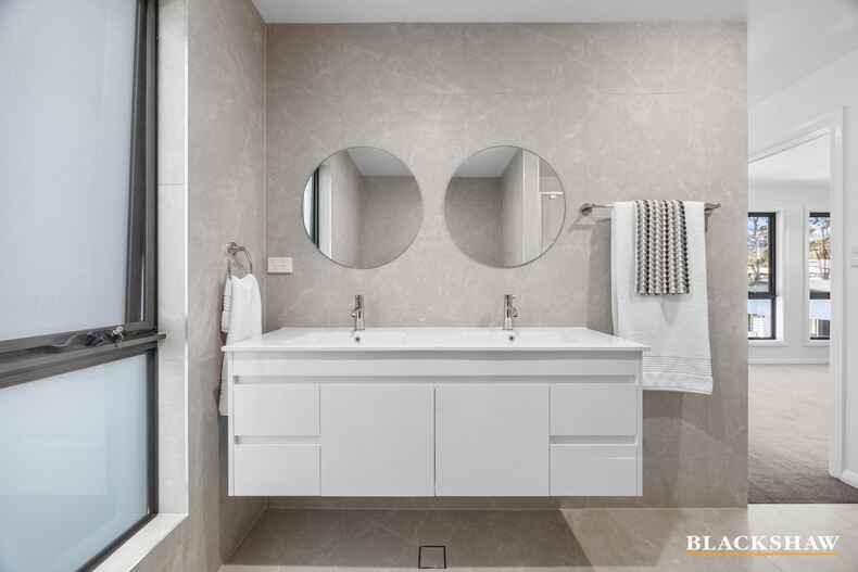 3/4 Brooke Way Sunshine Bay 3/4 Brooke Way Sunshine Bay