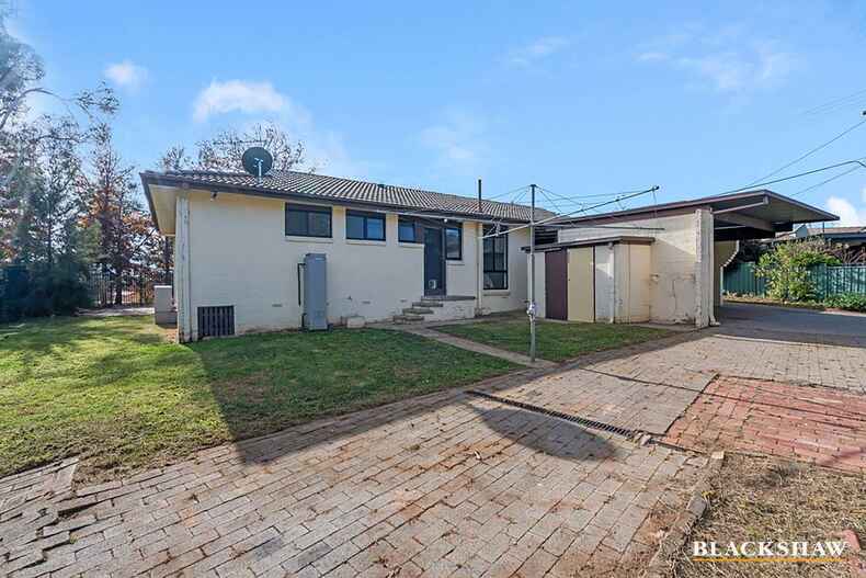 31 Dalley Crescent Latham