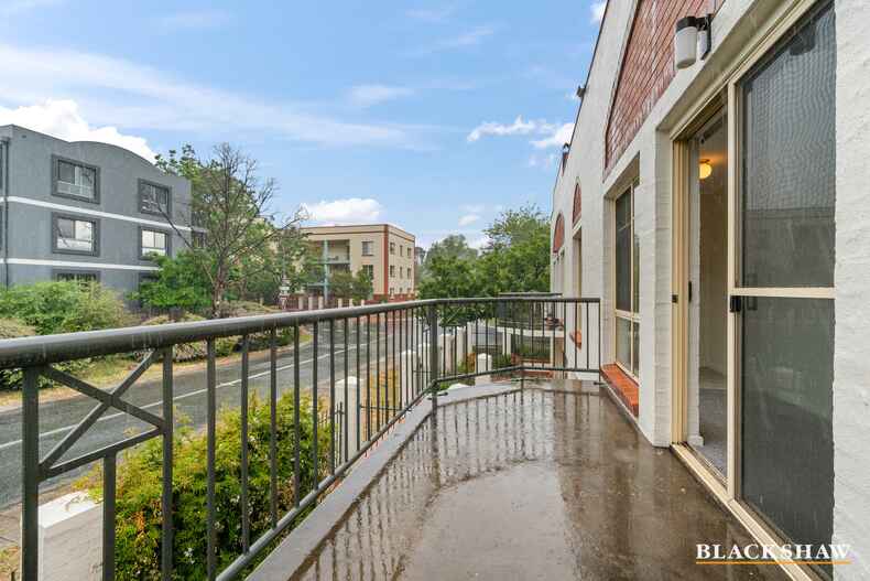 6/10 Tank Street Phillip