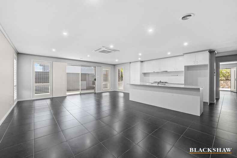 1/7 Murruba Place Jerrabomberra