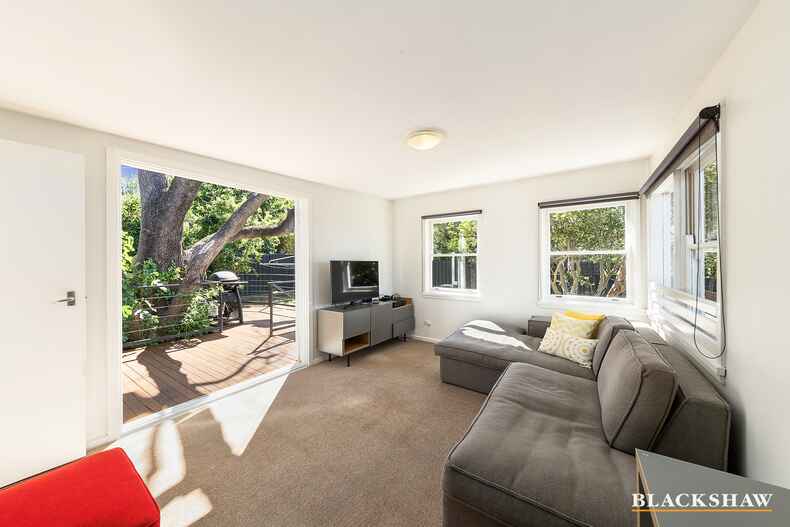 28  Carnegie Crescent Narrabundah