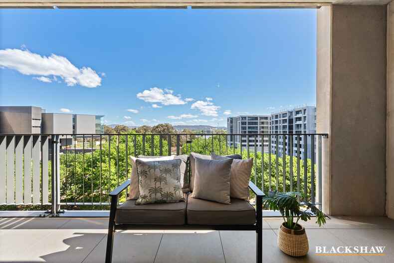 501/59 Constitution Avenue Campbell