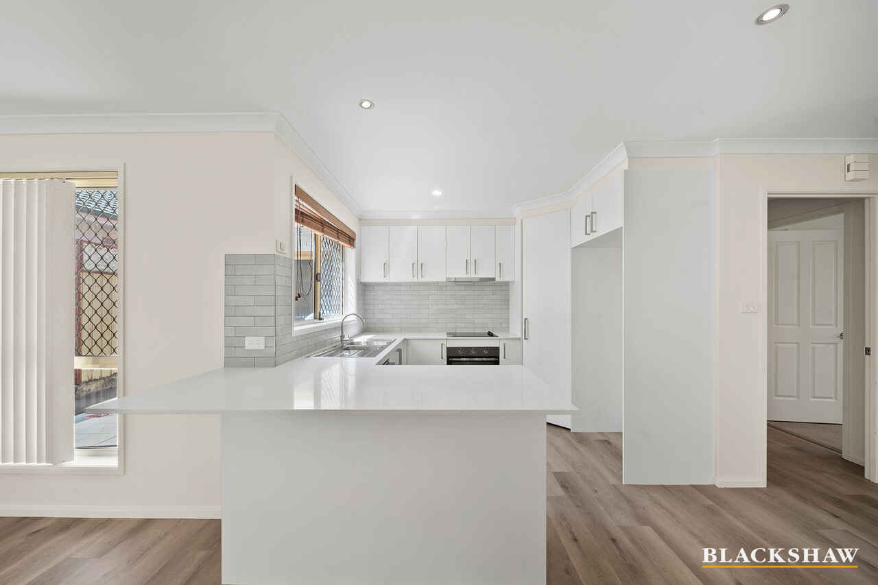 76 Rosewood Glen Jerrabomberra