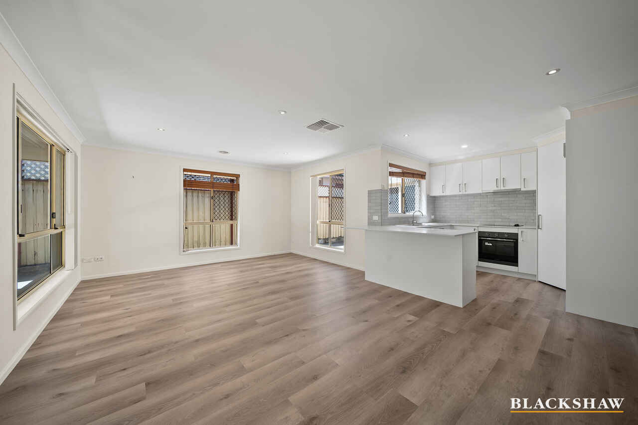 76 Rosewood Glen Jerrabomberra