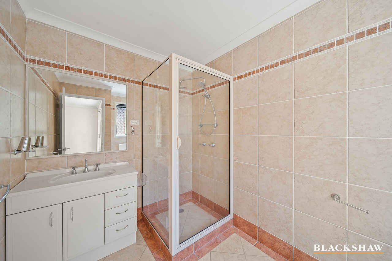 76 Rosewood Glen Jerrabomberra