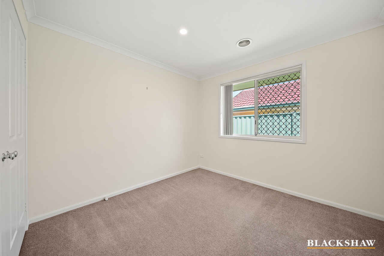 76 Rosewood Glen Jerrabomberra