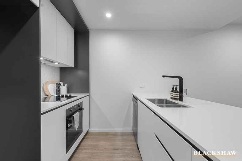 2G/2 Terry Connolly Street Coombs