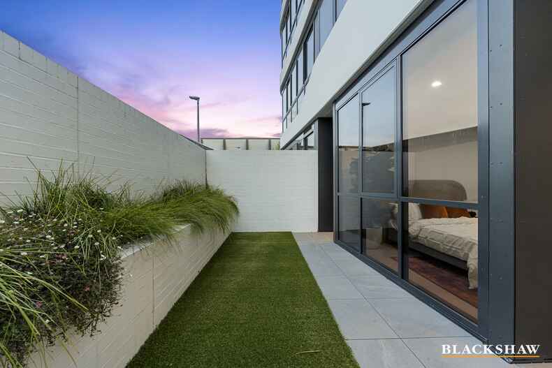 2G/2 Terry Connolly Street Coombs