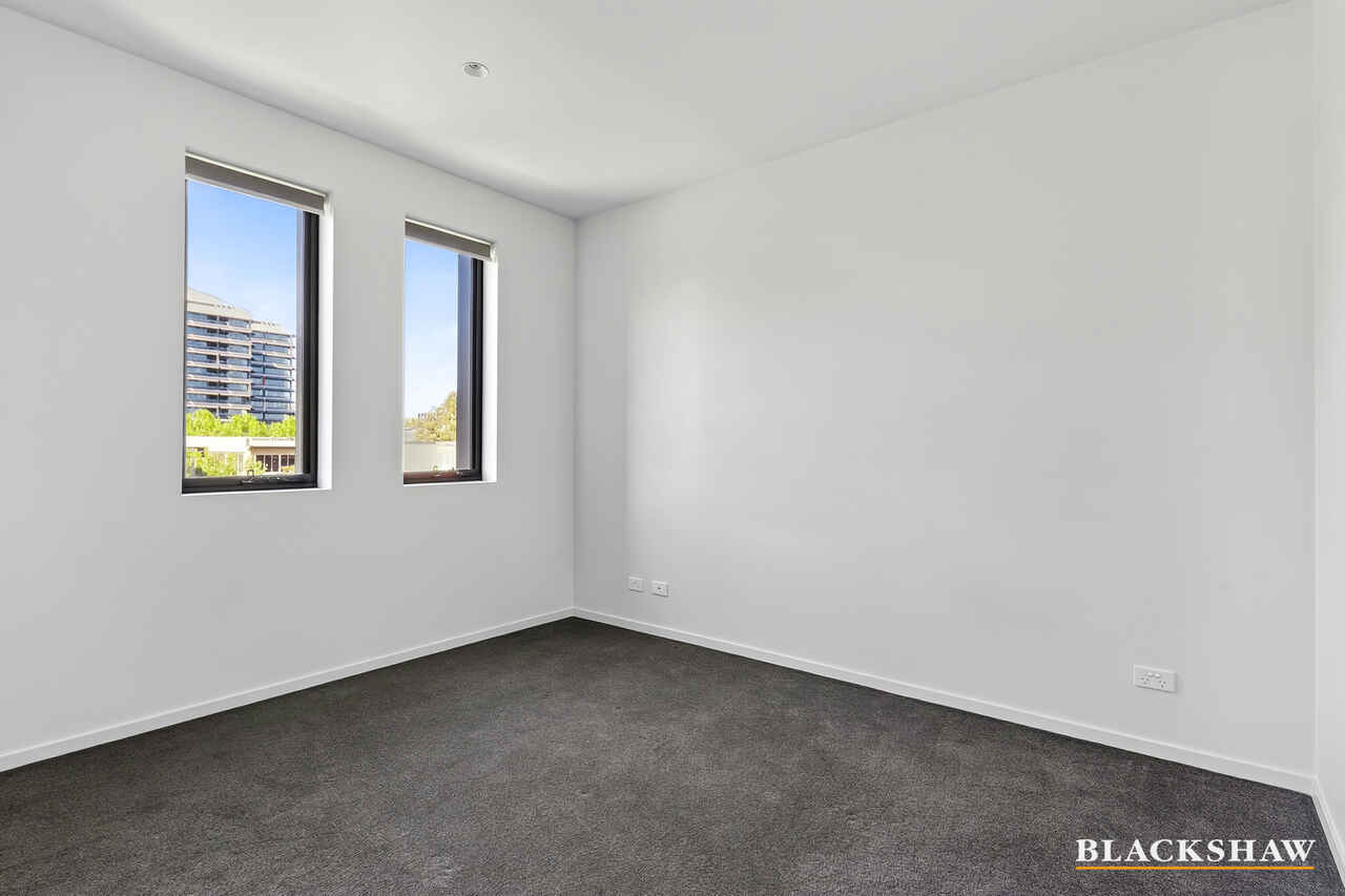 10/27 Moore Street Turner