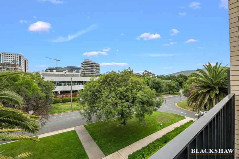 10/27 Moore Street Turner 10/27 Moore Street Turner