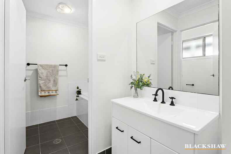 10 Clyde Finlay Street Macgregor