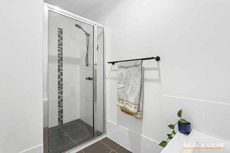 10 Clyde Finlay Street Macgregor