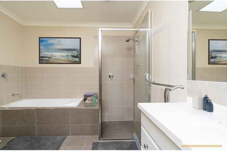 10/10 Charles Perkins Circuit Bonner 10/10 Charles Perkins Circuit Bonner