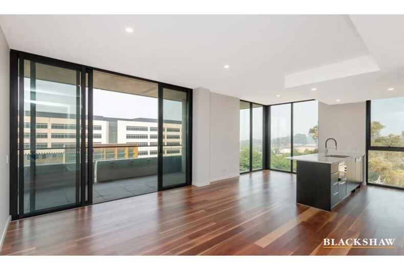 25/81 Constitution Avenue Campbell