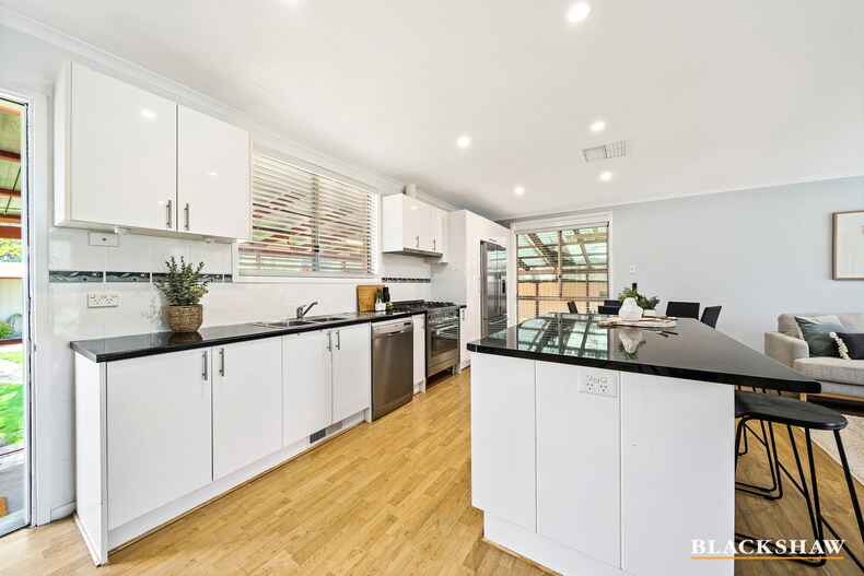 6 Kevin Street Evatt