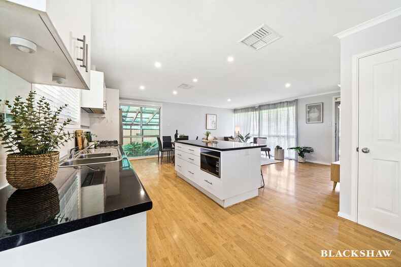 6 Kevin Street Evatt