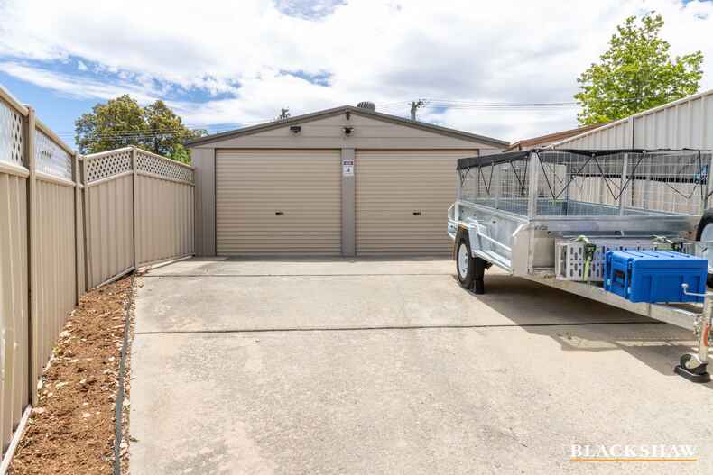 48 Couchman Crescent Chisholm