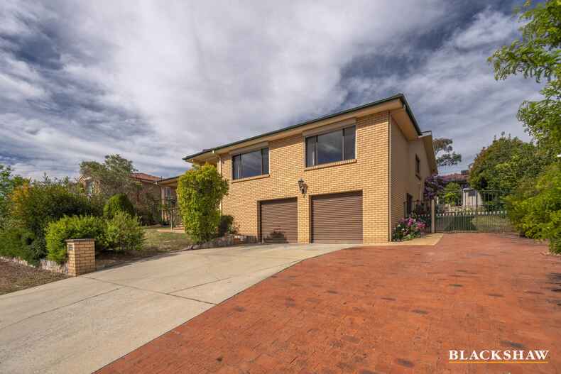 6 Willoughby Crescent Gilmore