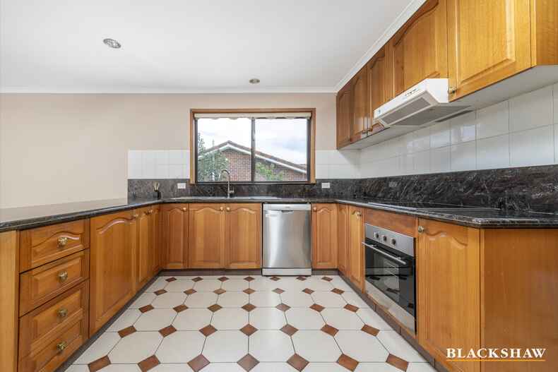 6 Willoughby Crescent Gilmore