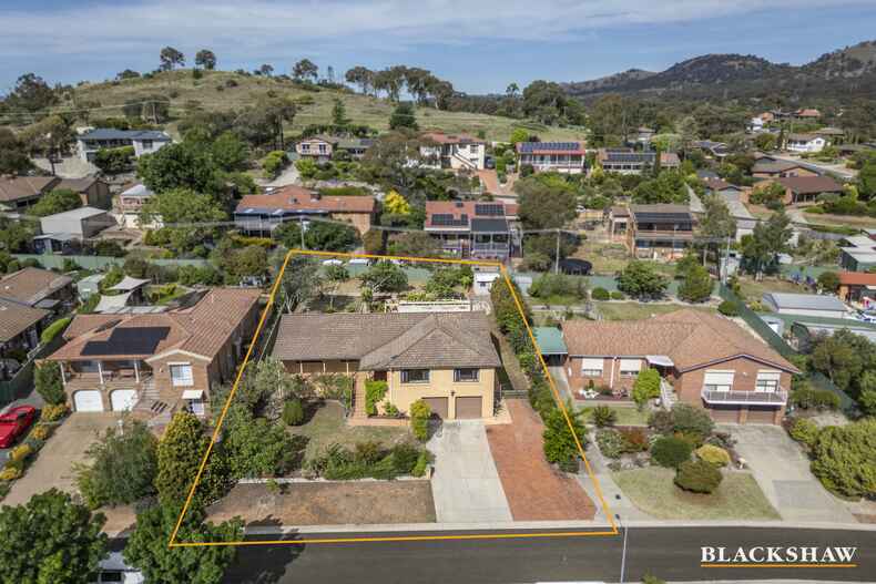 6 Willoughby Crescent Gilmore