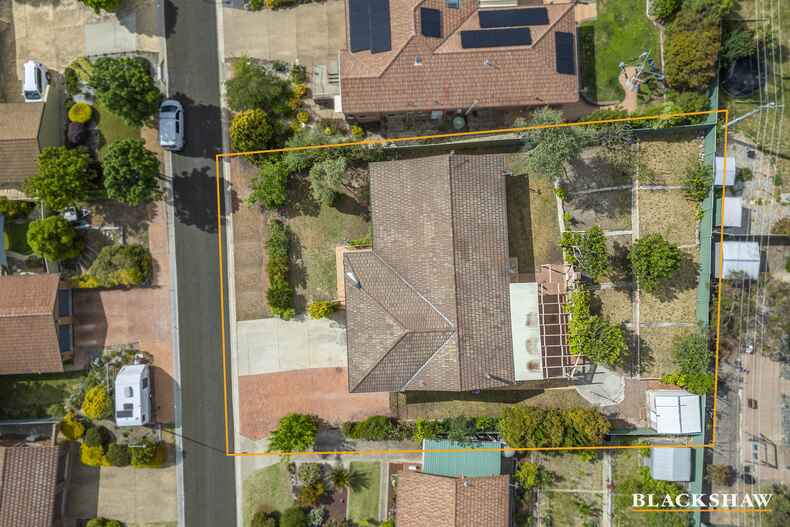 6 Willoughby Crescent Gilmore