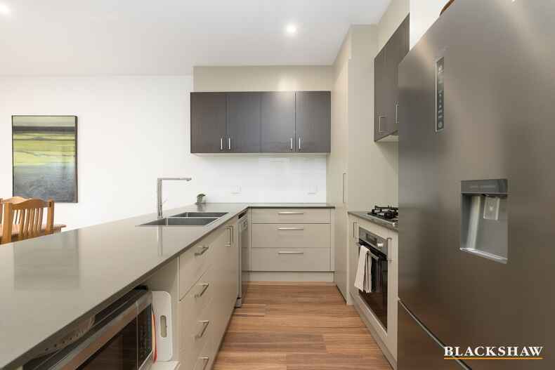 5D Murdoch Street Lyneham