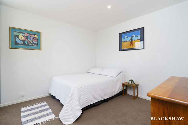 5D Murdoch Street Lyneham