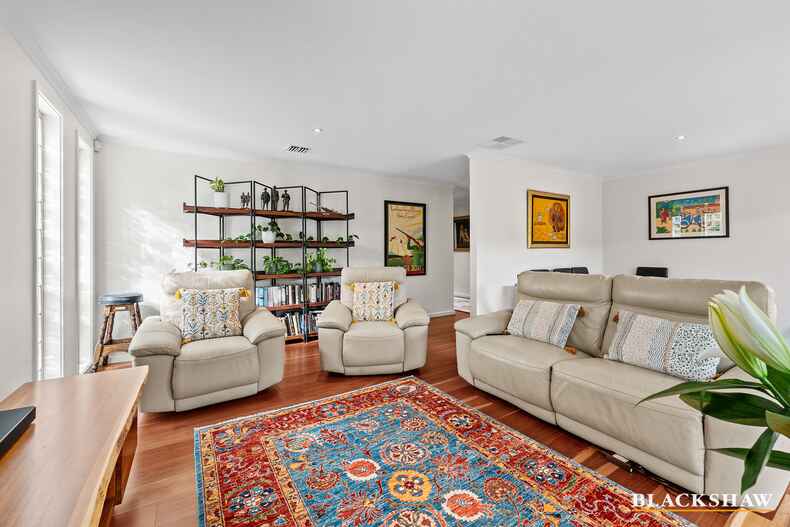 27 Carolyn Jackson Drive Jerrabomberra