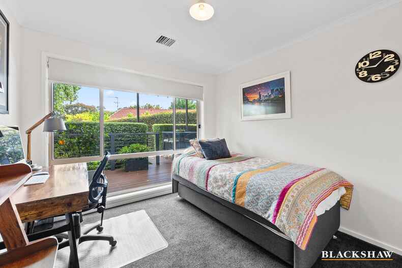 27 Carolyn Jackson Drive Jerrabomberra
