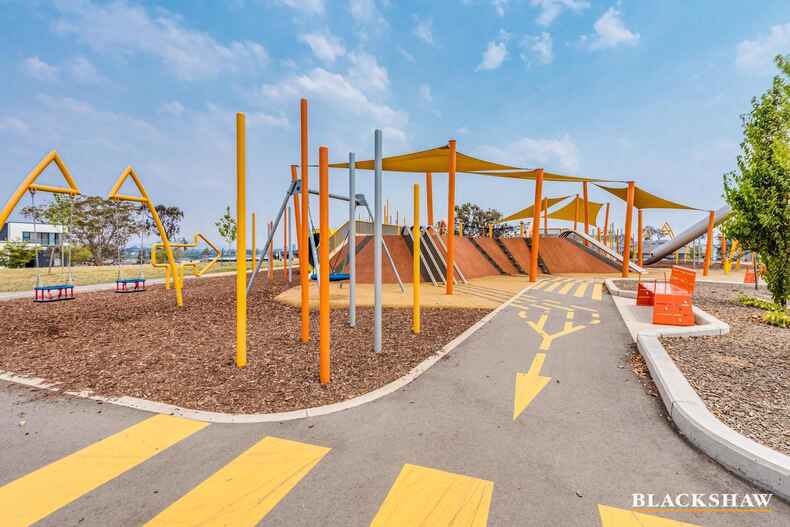 42 Bernard Heinze Avenue Moncrieff