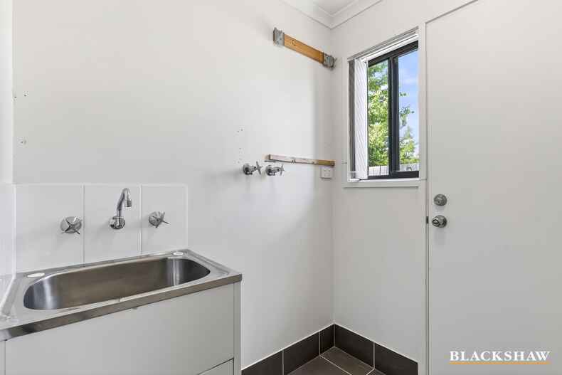 3 Bryan Hudson Street Macgregor