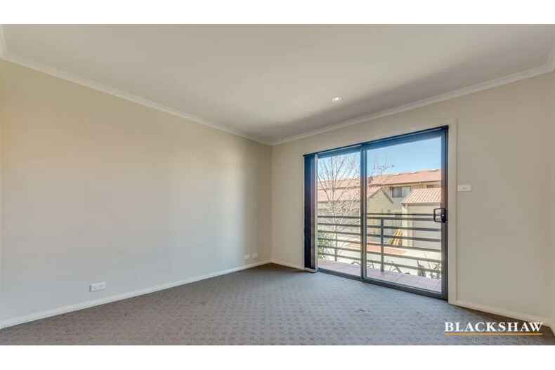 2/120 Athllon Drive Drive Greenway