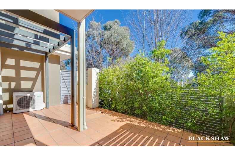 2/120 Athllon Drive Drive Greenway