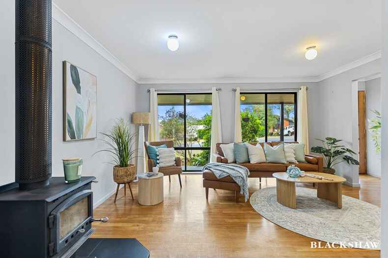 24 Berrima Parade Surfside