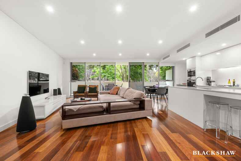 1/17 State Circle Forrest