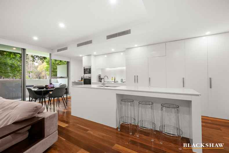 1/17 State Circle Forrest