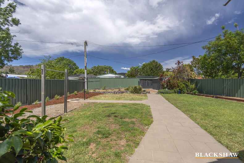 39 Porteous Crescent Theodore