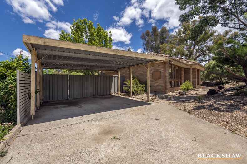 2 Hazel Smith Crescent Oxley