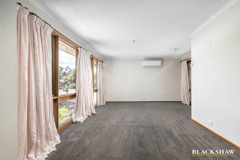 2 Hazel Smith Crescent Oxley