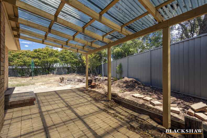 2 Hazel Smith Crescent Oxley