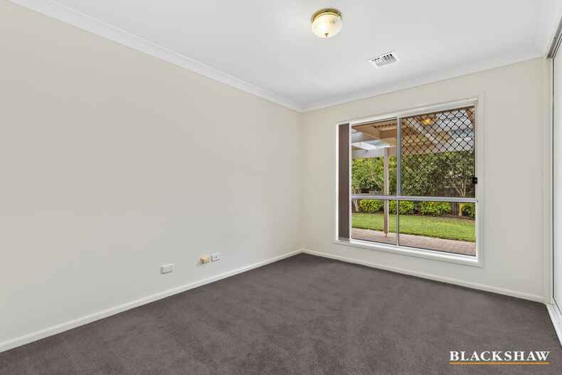 10 Jasmine Gardens Jerrabomberra