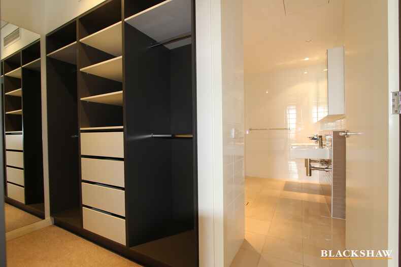 95/22 Eyre Street Kingston