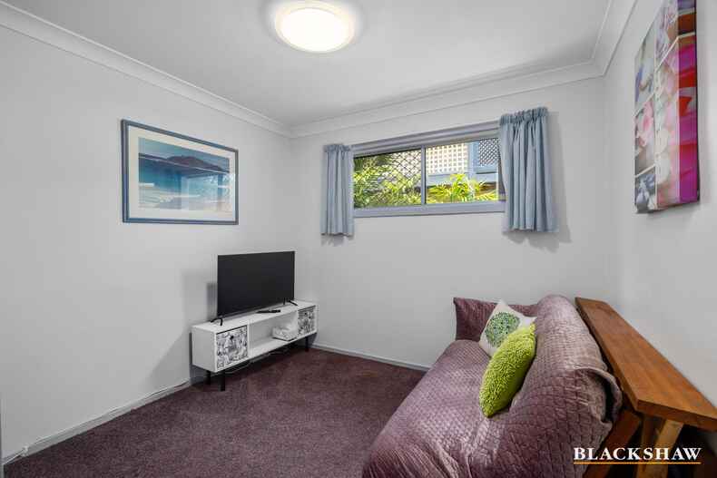 2/13 Edward Road Batehaven